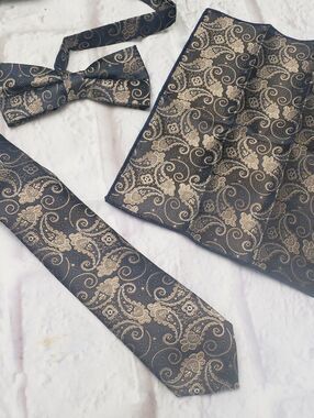 🤔GUSLESON Men's Formal Set Paisley Neck Tie Bow Tie Pocket Square